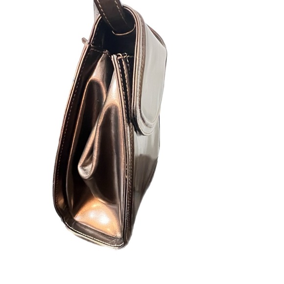 Salvatore Ferragamo Elegant Brown Leather Shoulder Bag - Picture 3 of 9